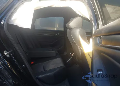 2018 Honda Accord Sport z USA, uszkodzony, nr VIN 1HGCV1F32JA225653